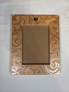 5x7 Wooden w/ Carved Design and Heart Picture Frame